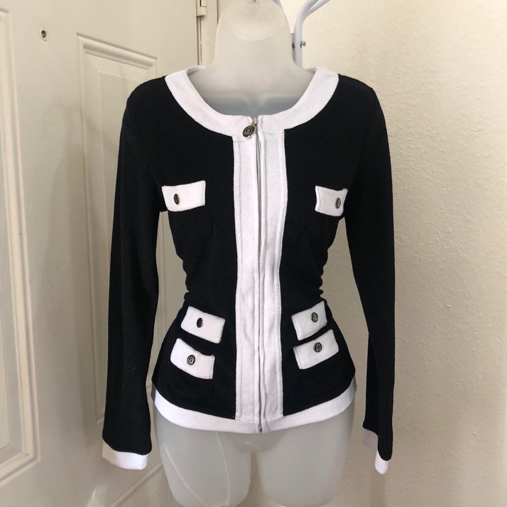 BCBG preppy old money quiet luxury zip-up fitted shirt blouse jacket top sweater